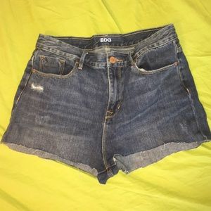 BDG URBAN OUTFITTERS HIGH WAIST SHORTS
