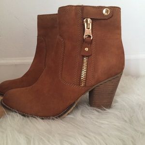 Aldo Sz 6.5 Brown Suede Ankle Booties