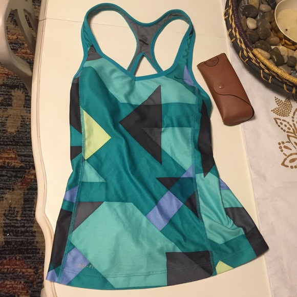 Nike work out tank