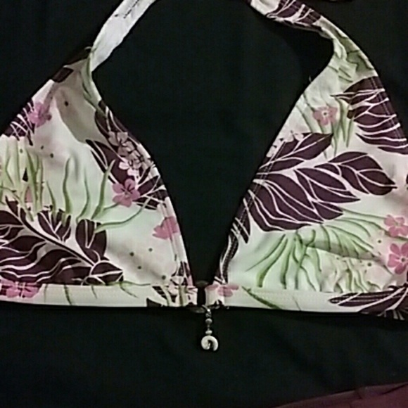 Bundle Swimsuits - Picture 3 of 4