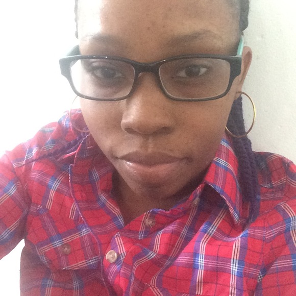 Meet your Posher, Nicole