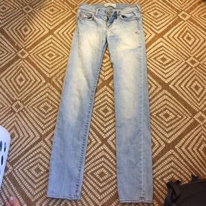 Abercrombie kids light wash jeans