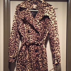 Size XL leopard overcoat with tie waist