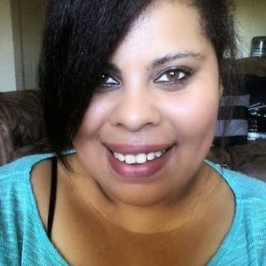 Meet your Posher, Danetta