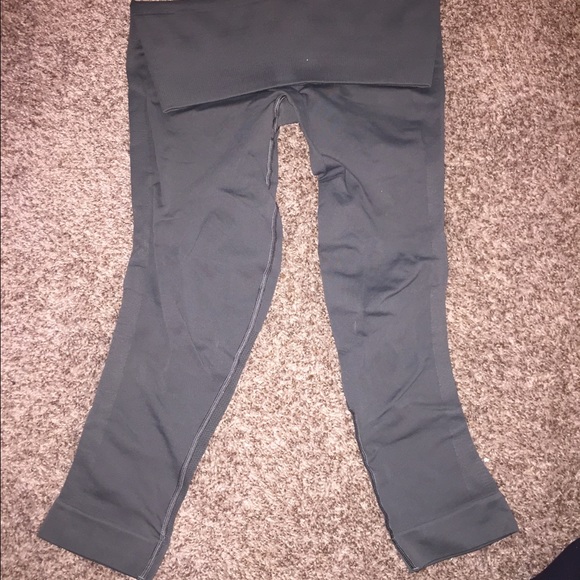 Lululemon capris sz 4