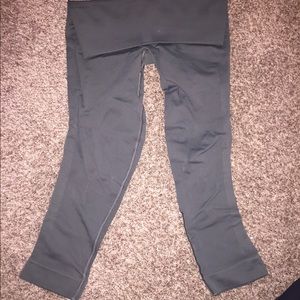 Lululemon capris sz 4