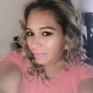 Meet your Posher, Jeannette