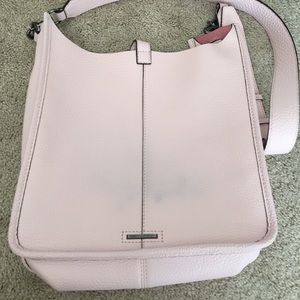 Rebecca Minkoff Bags - Rebecca minkoff unlined feed bag in blush Rebecca Minkoff Bags - Rebecca minkoff unlined feed bag in blush