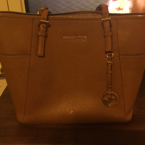 Micheal Kors Purse.