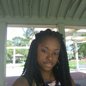 Meet your Posher, Tierra