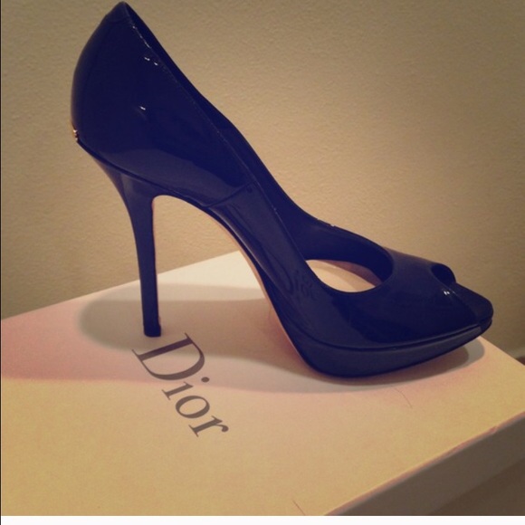 Last reduction! Midnight blue Dior peep toe👠👠👠