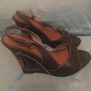 Guess Jean Wedges size 6 1/2