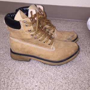 Candies brand Timberlands