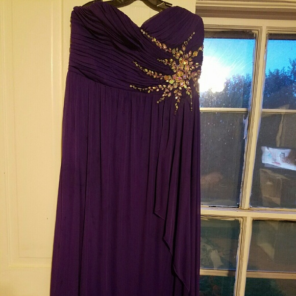 Floor length prom dress