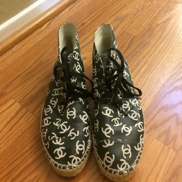 🔥Final Reduction 🔥Chanel High-top CC Espadrille