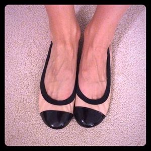 Fun comfy slip on flats!