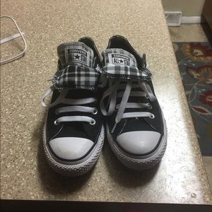 Converse size 7