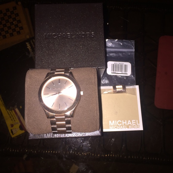 Michael kors rose gold watch - Picture 1 of 2