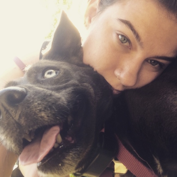 Meet your Posher, Ally - Picture 7 of 12