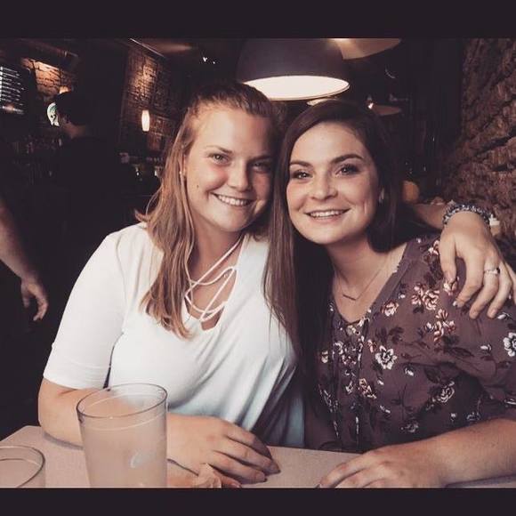 Meet your Posher, Raegan