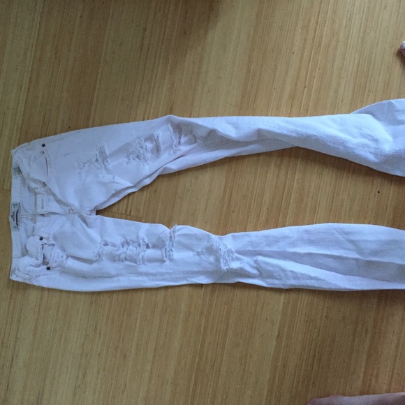 Ripped white skinny jeans