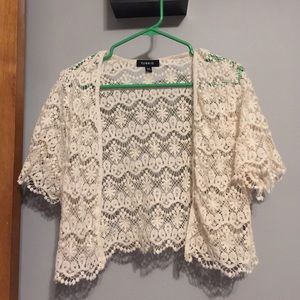 Short lace sweater