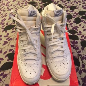 Women's Dunk sky hi white snake skin size 8