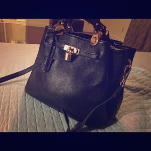 Gorgeous Belle & Bloom Handbag! 👜👜👜