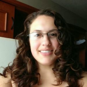 Meet your Posher, Kasandra