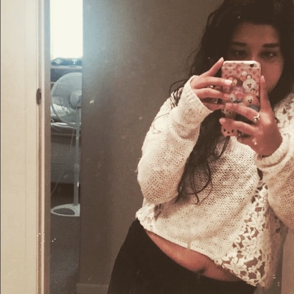 ✌🏽️💕 - Picture 3 of 3