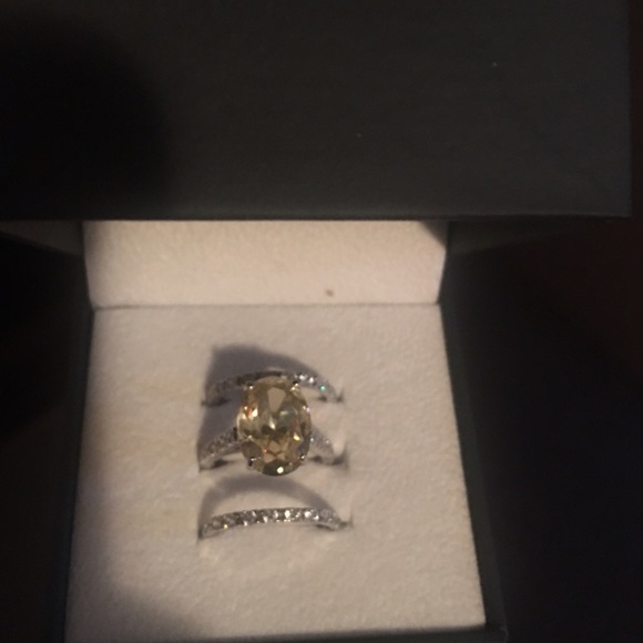 Size 6 s.s wedding set