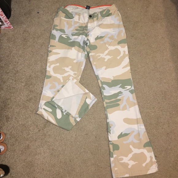 Vintage A&F camo pants