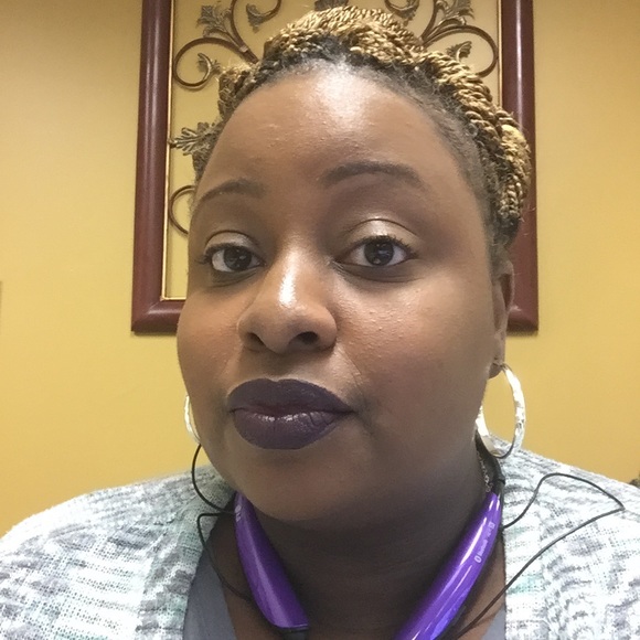 Meet your Posher, Erika - Picture 5 of 8