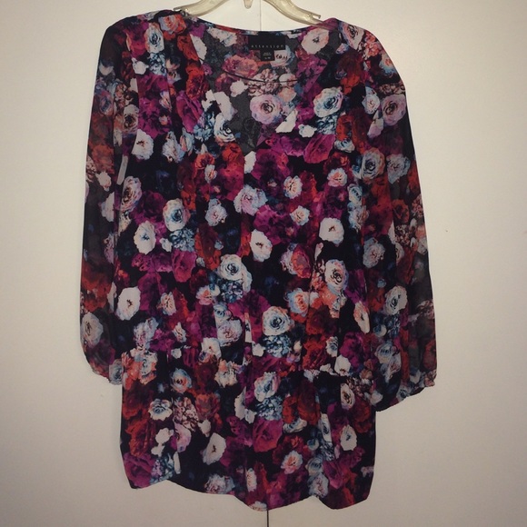 Flower print flowy top
