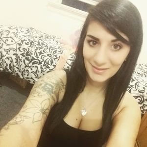 Meet your Posher, Mia