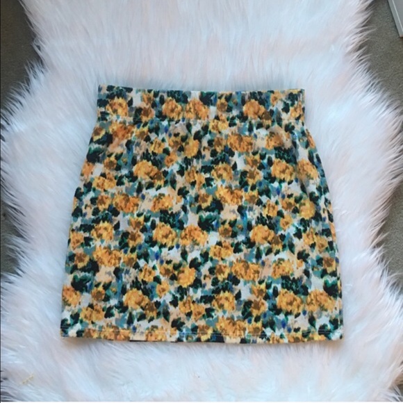 Floral Mini Pencil Skirt