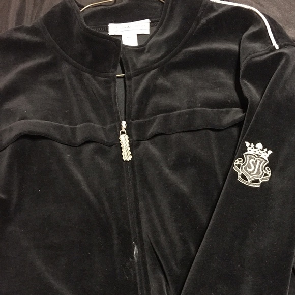 St. John Sport sweater