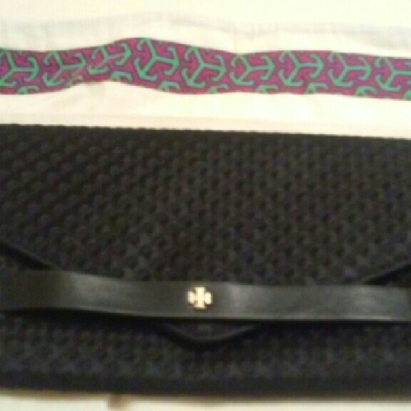 Tory burch clutch NWT BLACK QUILTED ELIZABETH