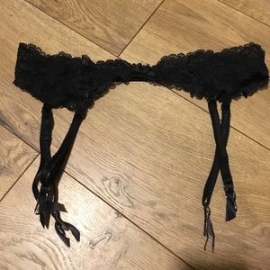 Black Victoria Secret Garter Belt