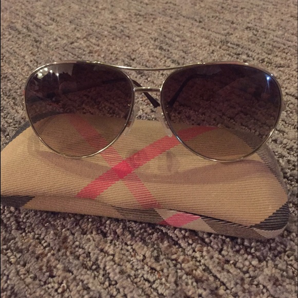 Burberry aviator sunglasses
