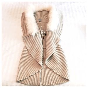 Fur Trimmed Sweater Vest