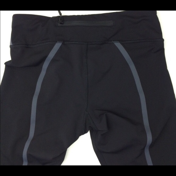 💥Lululemon athletics fitted crop running pants