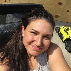 Meet your Posher, Lisa