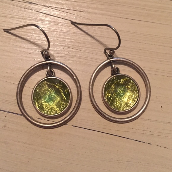 Lia Sophia Jewelry Set - Picture 3 of 4