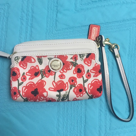 Cute Coach floral purse!