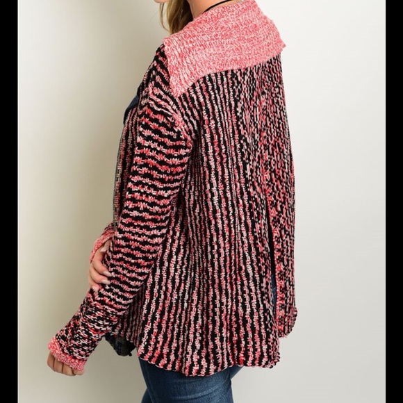 Abstract Chunky Knit Sweater New - Picture 2 of 2