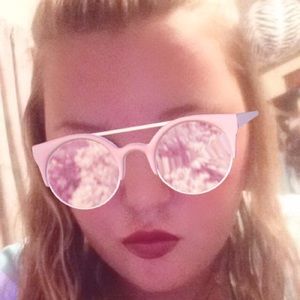 Meet your Posher, Kristen