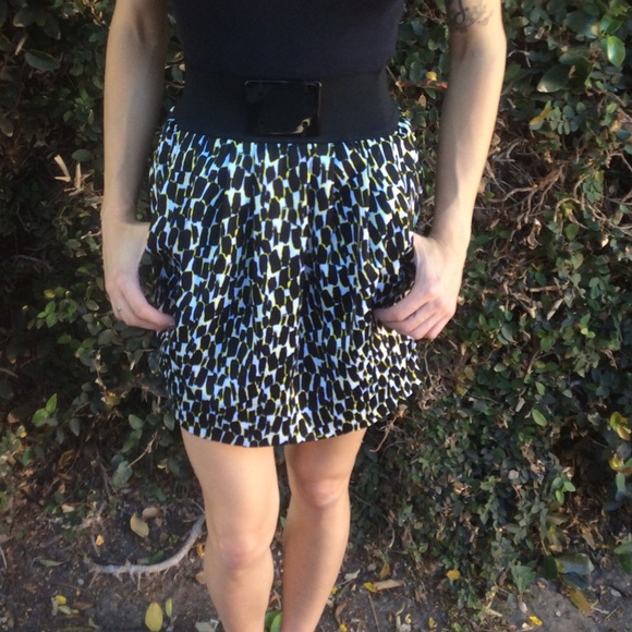 Patterned Skirt - Picture 2 of 3
