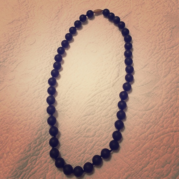 Black Chewbeads teething necklace