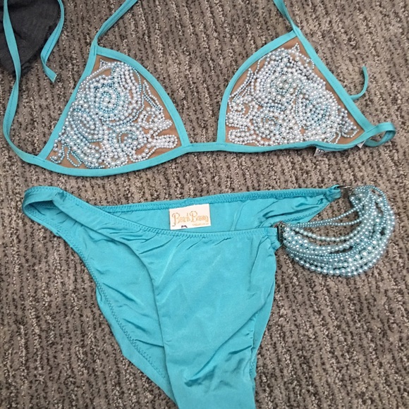 Beach Bunny Spellbound Size M